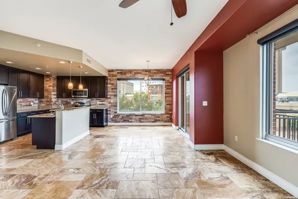 $455,000 | 215 Center Street, Unit 307, San Antonio, TX 78202