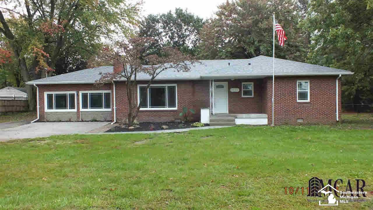 1623 West Temperance Road Temperance, MI 48182 - Photo 3 of 21 21378447-2.JPG