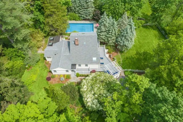 $1,465,000 | 156 Main Street, Ridgefield, CT 06877