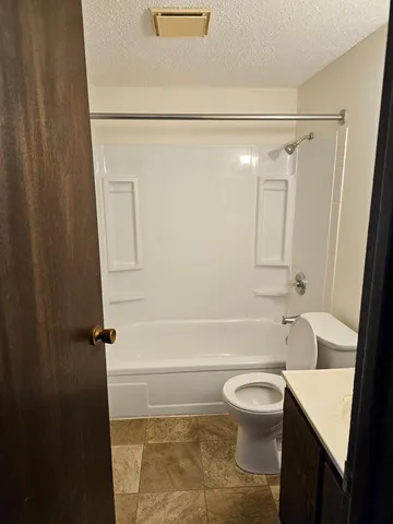 $675 | 812 Hills Avenue, Unit N104, Jackson, MN 56143