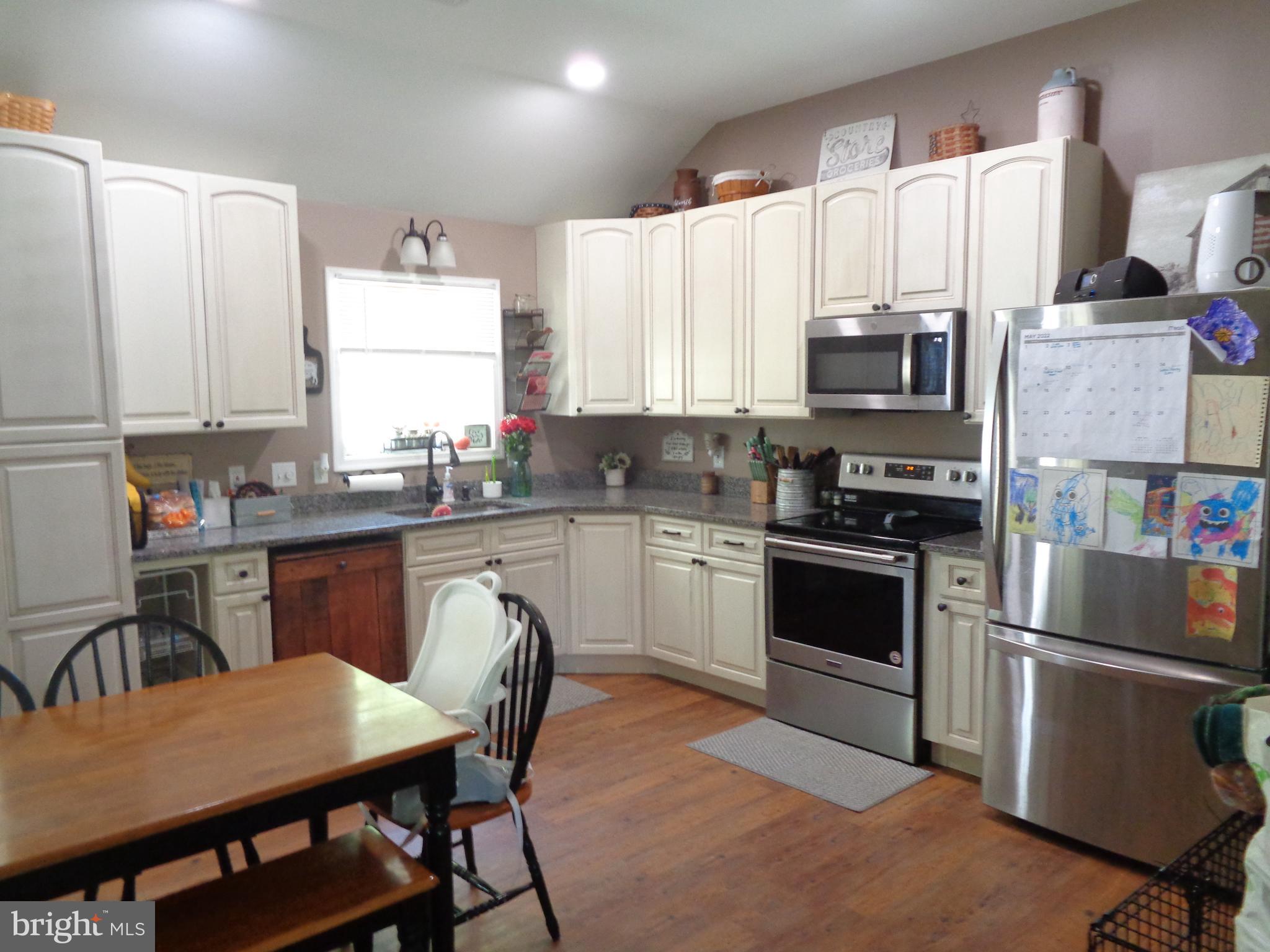 233 Bell Road Harpers Ferry, WV 25425 - Photo 2 of 26 KITCHEN