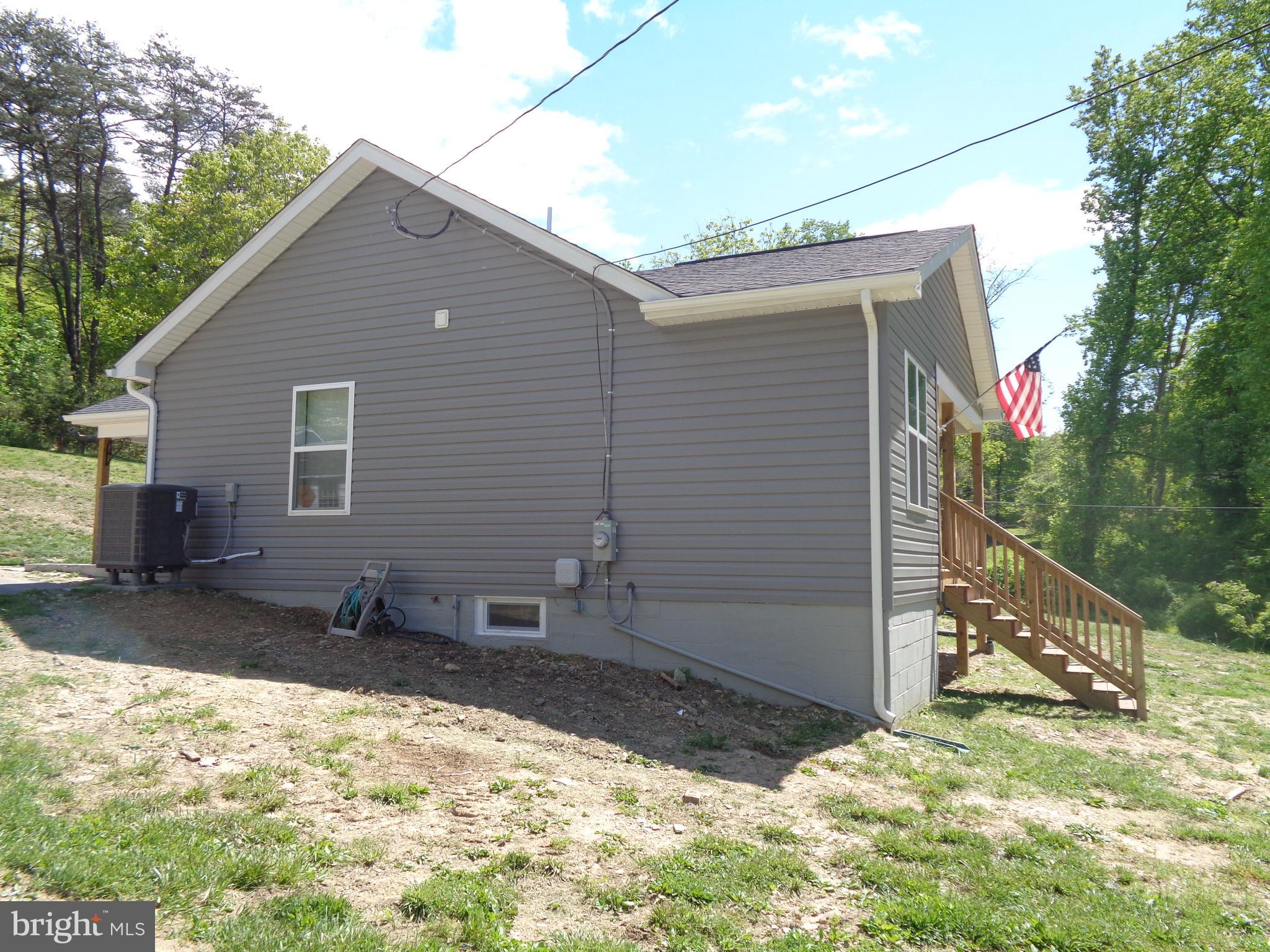 233 Bell Road Harpers Ferry, WV 25425 - Photo 25 of 26 SIDE