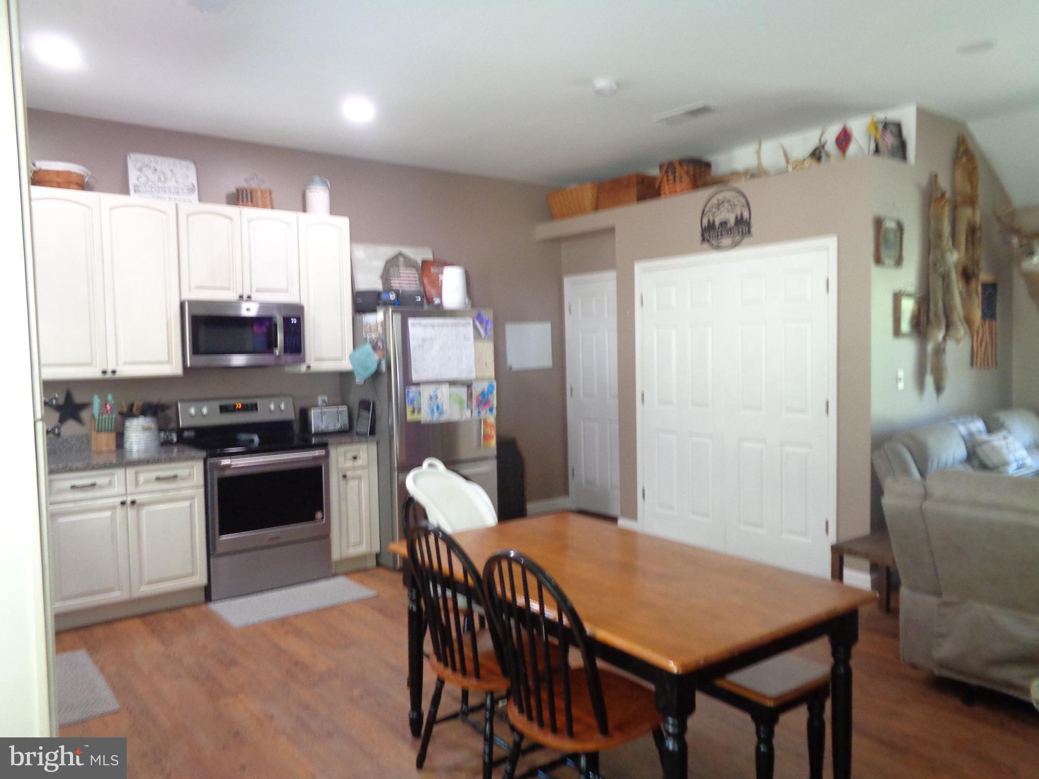 233 Bell Road Harpers Ferry, WV 25425 - Photo 4 of 26 KITCHEN