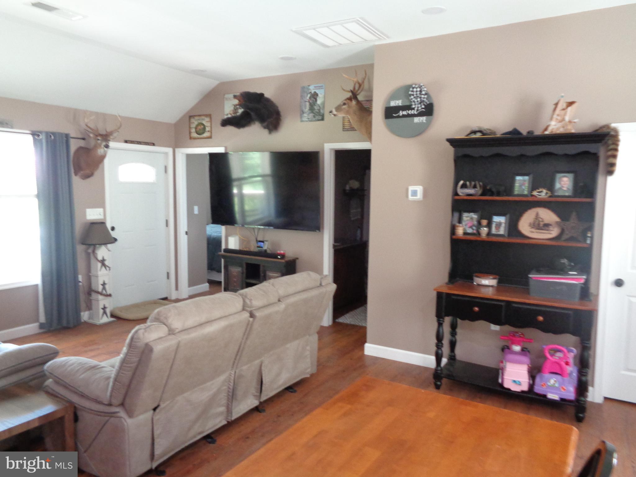 233 Bell Road Harpers Ferry, WV 25425 - Photo 6 of 26 Gallery Image 6