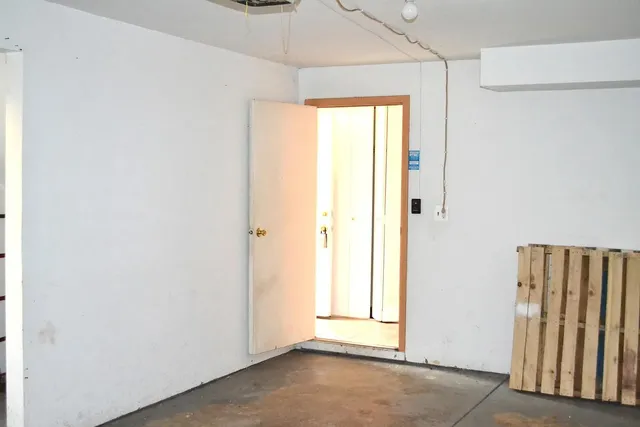 $2,000 | 1306 Forestdale Court, Unit 1306, Schaumburg, IL 60193