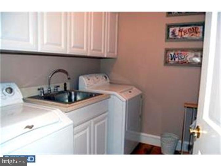60 Tilden Road Thorofare, NJ 08086 - Photo 11 of 25 Laundry Room
