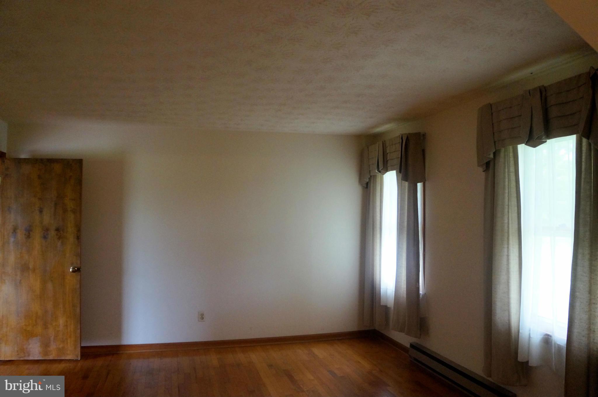 2921 Withers Larue Road Summit Point, WV 25446 - Photo 11 of 20 Living Room
