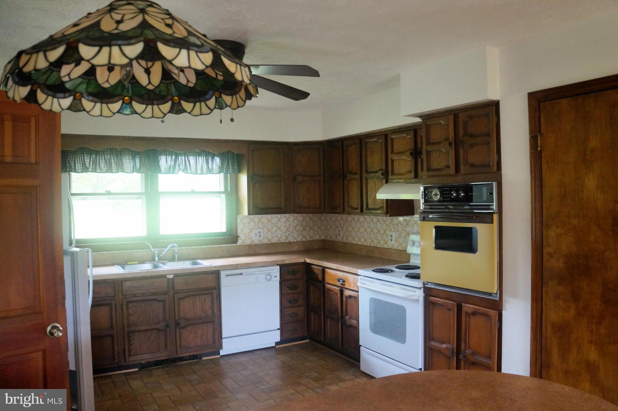 2921 Withers Larue Road Summit Point, WV 25446 - Photo 6 of 20 Kitchen