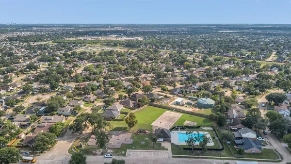 $2,150 | 6923 Creek Village Drive, Katy, TX 77449