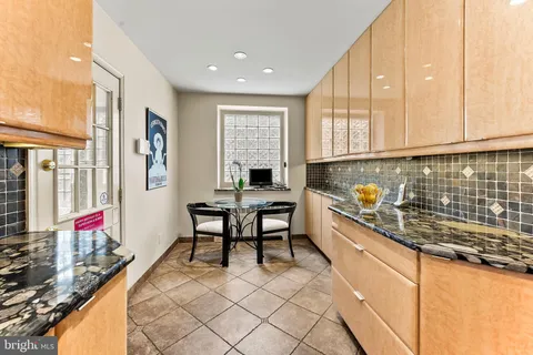 a view of a entryway door of the house