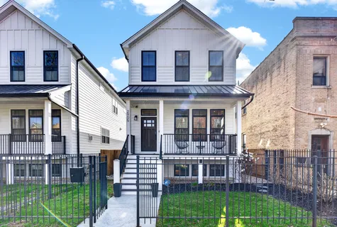 $1,275,000 | 2905 North Talman Avenue, Chicago, IL 60618