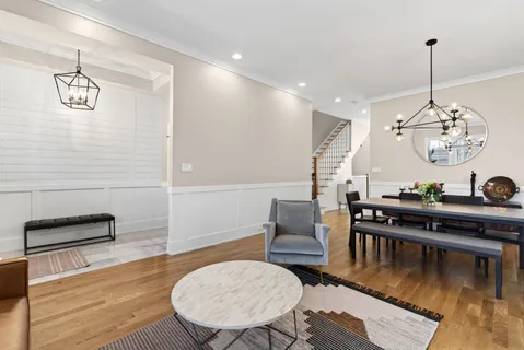 $1,275,000 | 2905 North Talman Avenue, Chicago, IL 60618