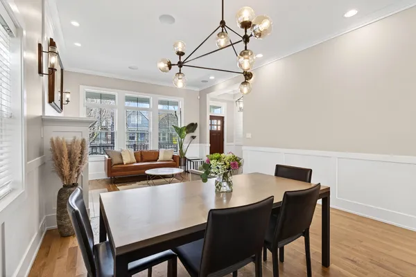 $1,275,000 | 2905 North Talman Avenue, Chicago, IL 60618