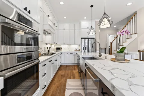 $1,275,000 | 2905 North Talman Avenue, Chicago, IL 60618