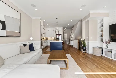 $1,275,000 | 2905 North Talman Avenue, Chicago, IL 60618