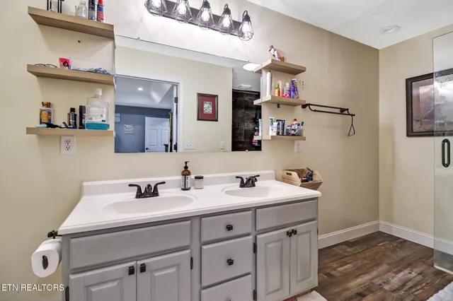 $389,900 | 559 Old Highway, Crossville, TN 38555