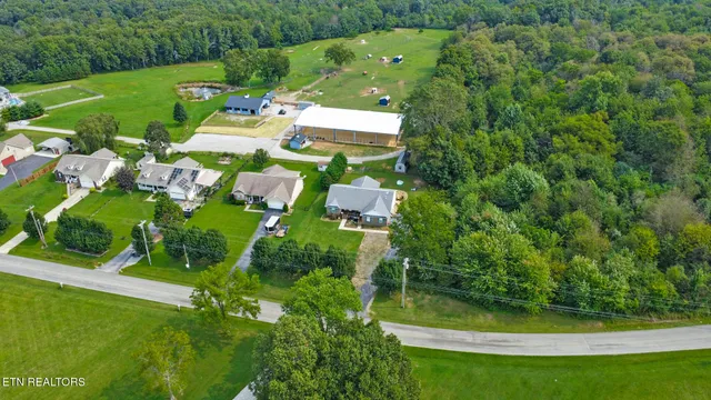 $389,900 | 559 Old Highway, Crossville, TN 38555