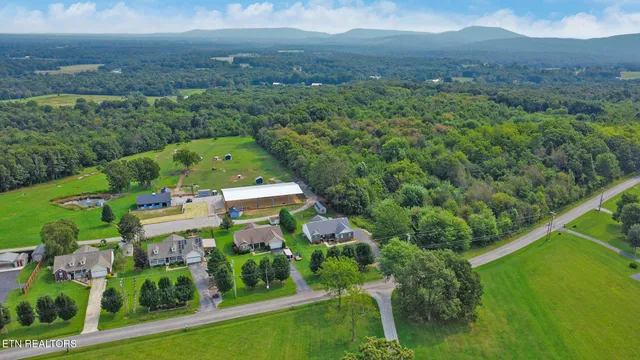 $389,900 | 559 Old Highway, Crossville, TN 38555