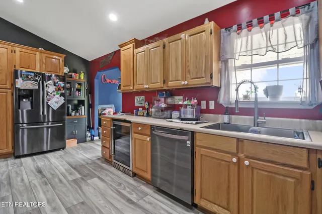 $389,900 | 559 Old Highway, Crossville, TN 38555