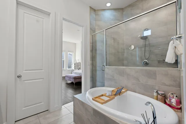 $3,295 | 1925 Shearn Street, Houston, TX 77007