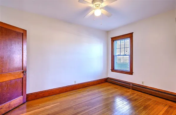 $2,000 | 910 Hope Street, Unit 1, Bristol, RI 02809