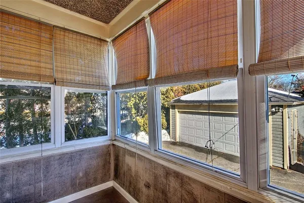 $2,000 | 910 Hope Street, Unit 1, Bristol, RI 02809