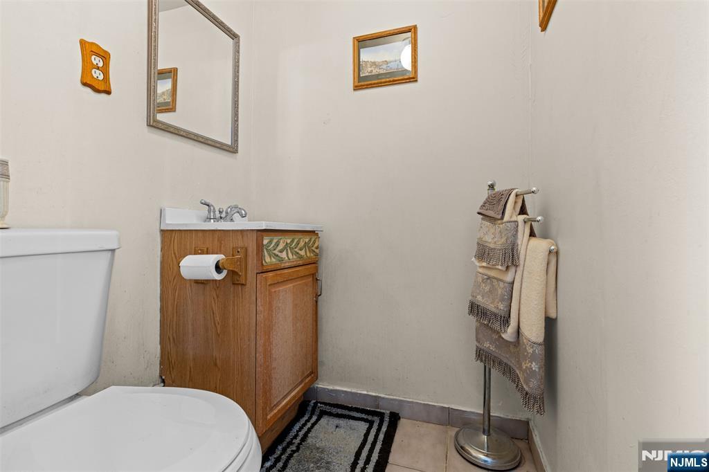 22 Cliff Hill Road Clifton, NJ 07013 - Photo 18 of 40