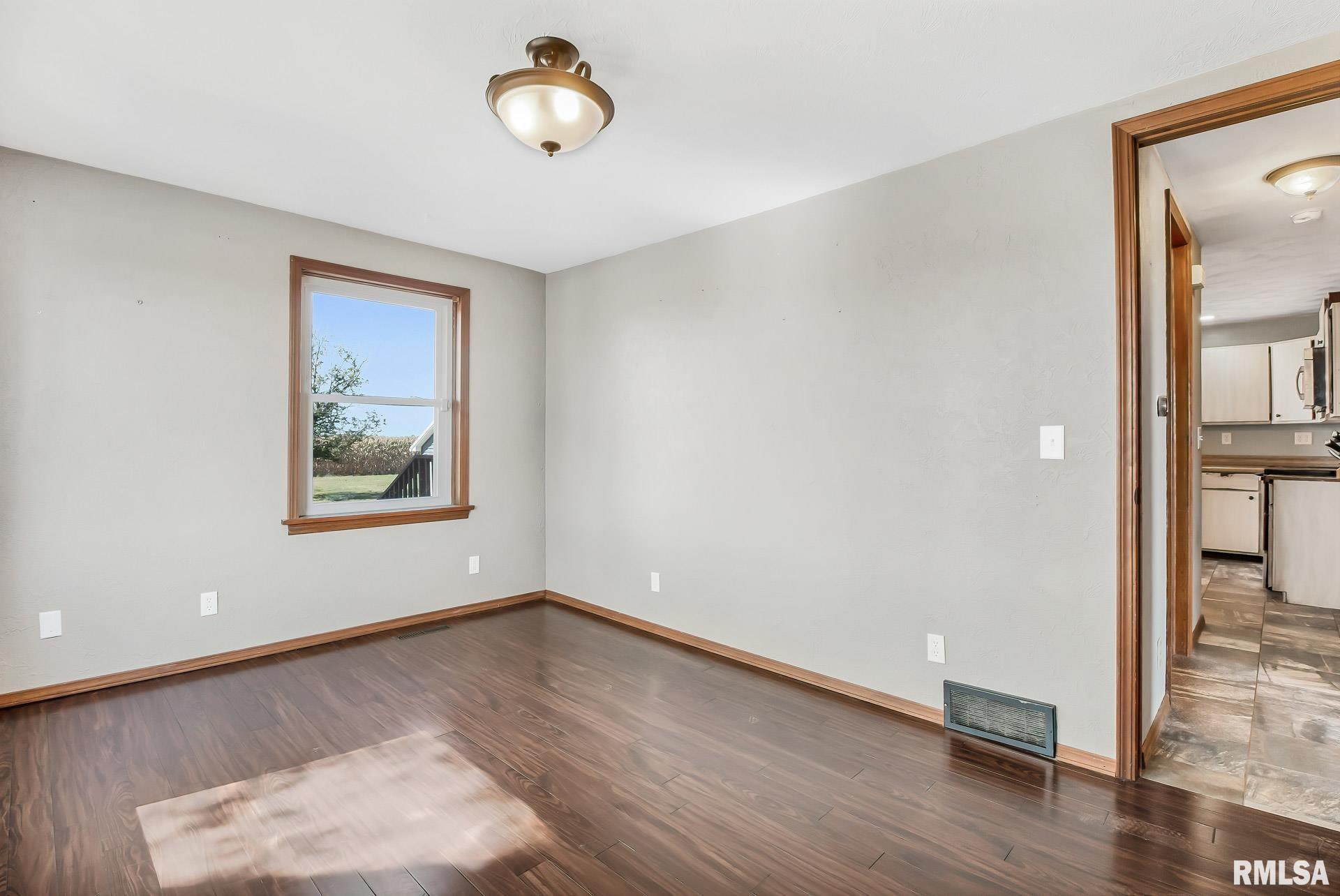 6719 Meredosia Road Albany, IL 61230 - Photo 14 of 41