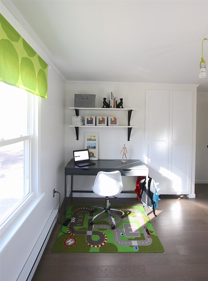 4 Loop Avenue Nashua, NH 03062 - Photo 14 of 23