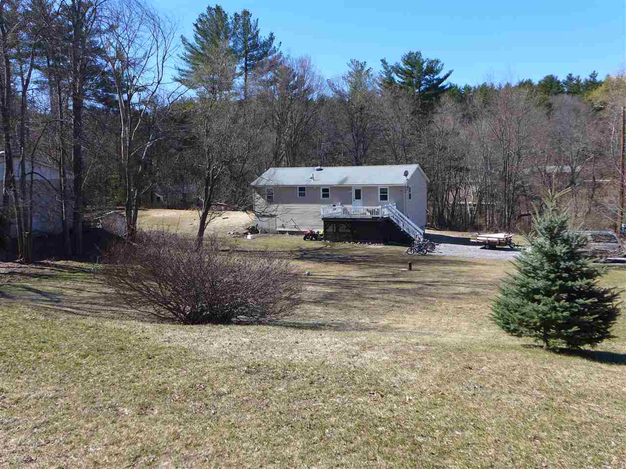 4 Loop Avenue Nashua, NH 03062 - Photo 22 of 23