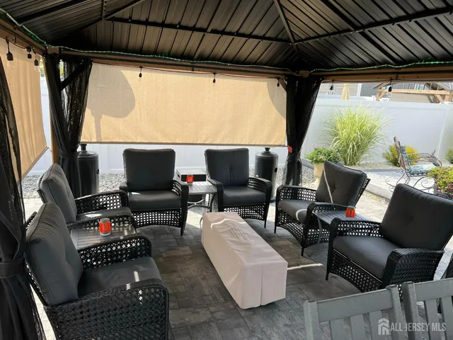 $829,999 | 27 Payton Drive, Manahawkin, NJ 08050