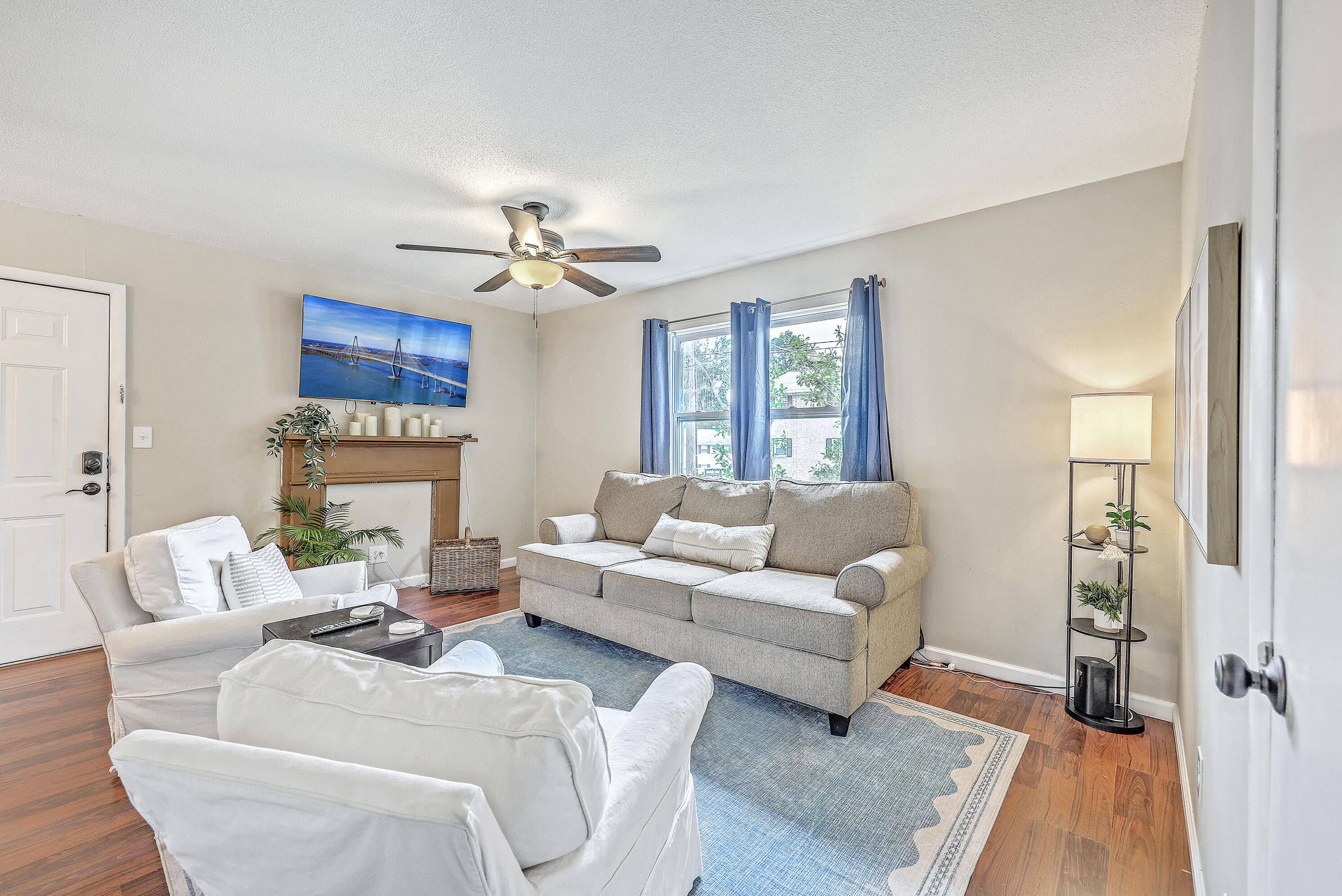 6240 Old Point Road, Unit C16 Hanahan, SC 29410 - Photo 2 of 27 Welcome in...