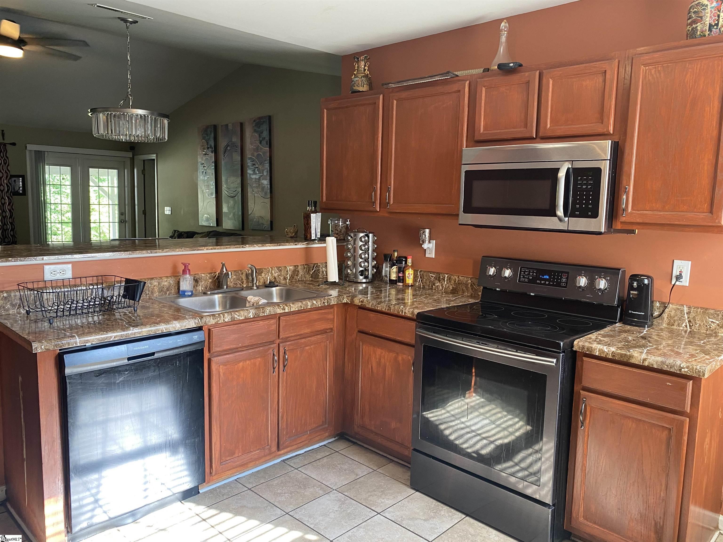 109 Midwood Road Travelers Rest, SC 29690 - Photo 5 of 19 Gallery Image 5