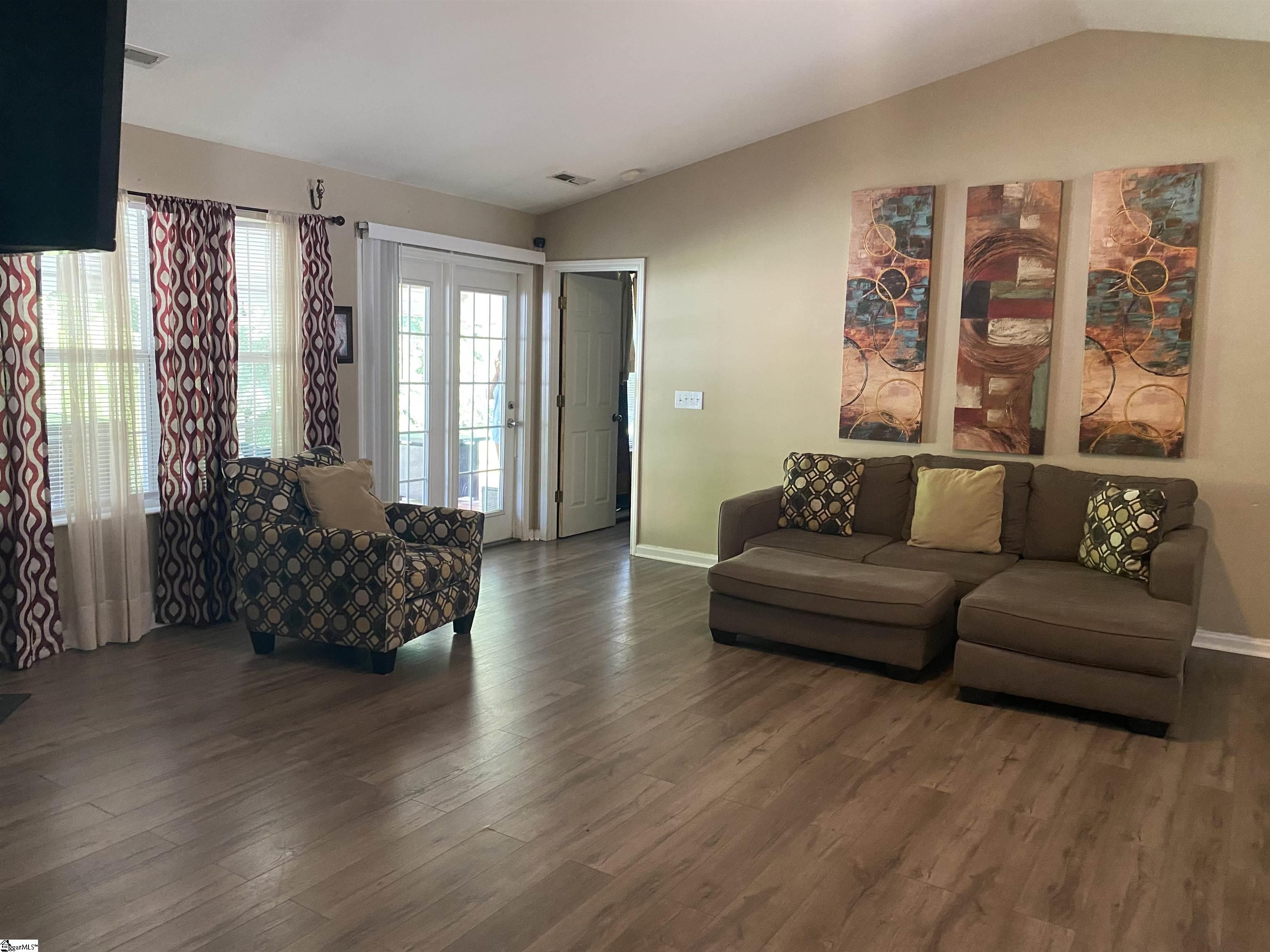 109 Midwood Road Travelers Rest, SC 29690 - Photo 8 of 19 Gallery Image 8