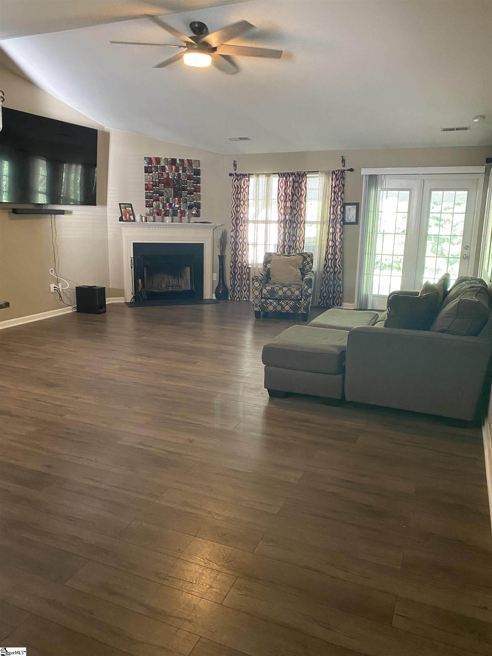 109 Midwood Road Travelers Rest, SC 29690 - Photo 9 of 19 Gallery Image 9