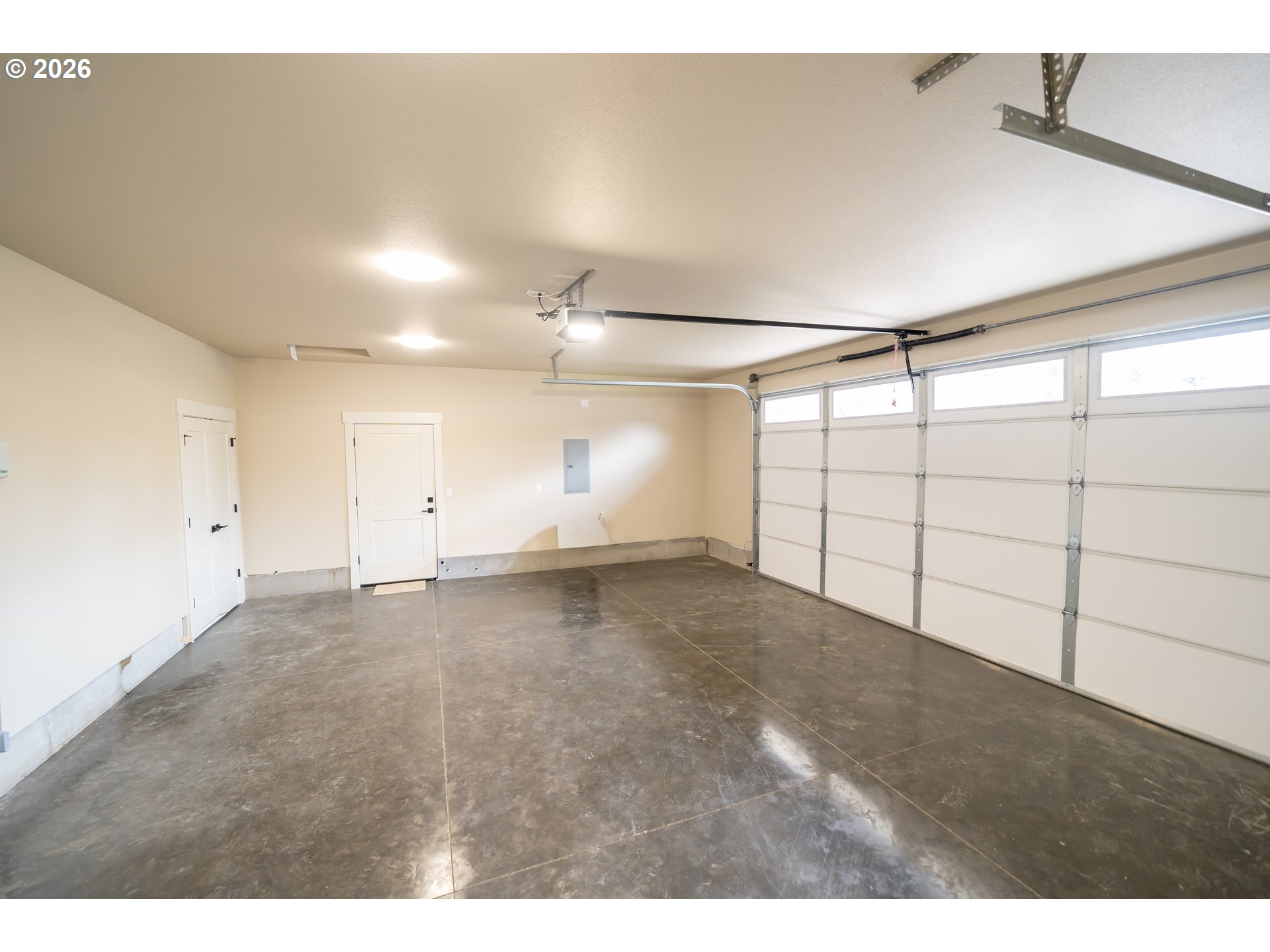 950 6th Street Lyons, OR 97358 - Photo 22 of 26 Garage