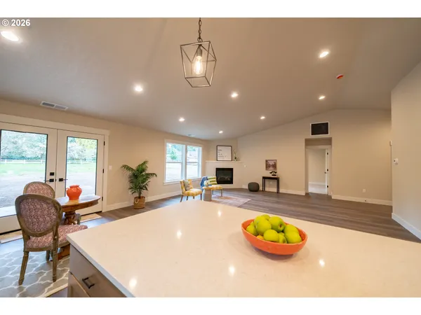 $595,000 | 950 6th Street, Lyons, OR 97358