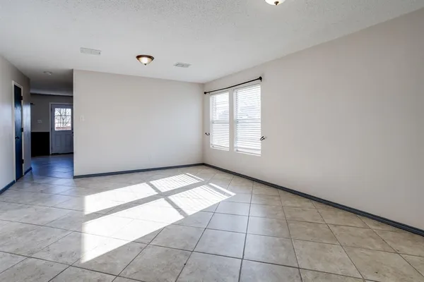 $2,475 | 600 Claiborn Lane, Wylie, TX 75098