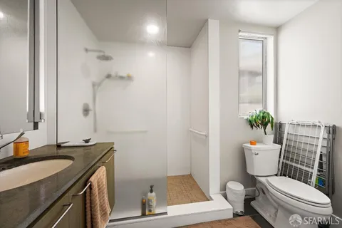 $2,995,000 | 1401-03 Shrader Street, San Francisco, CA 94117