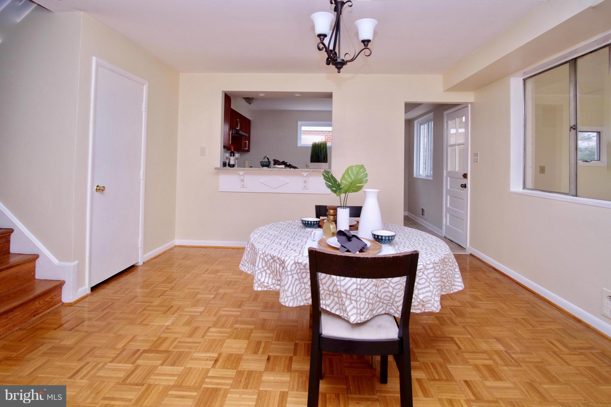 905 South Belgrade Road Silver Spring, MD 20902 - Photo 10 of 27 Dining Room2