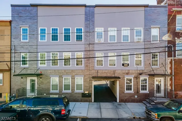 $2,800 | 17 Cleveland Avenue, Harrison, NJ 07029