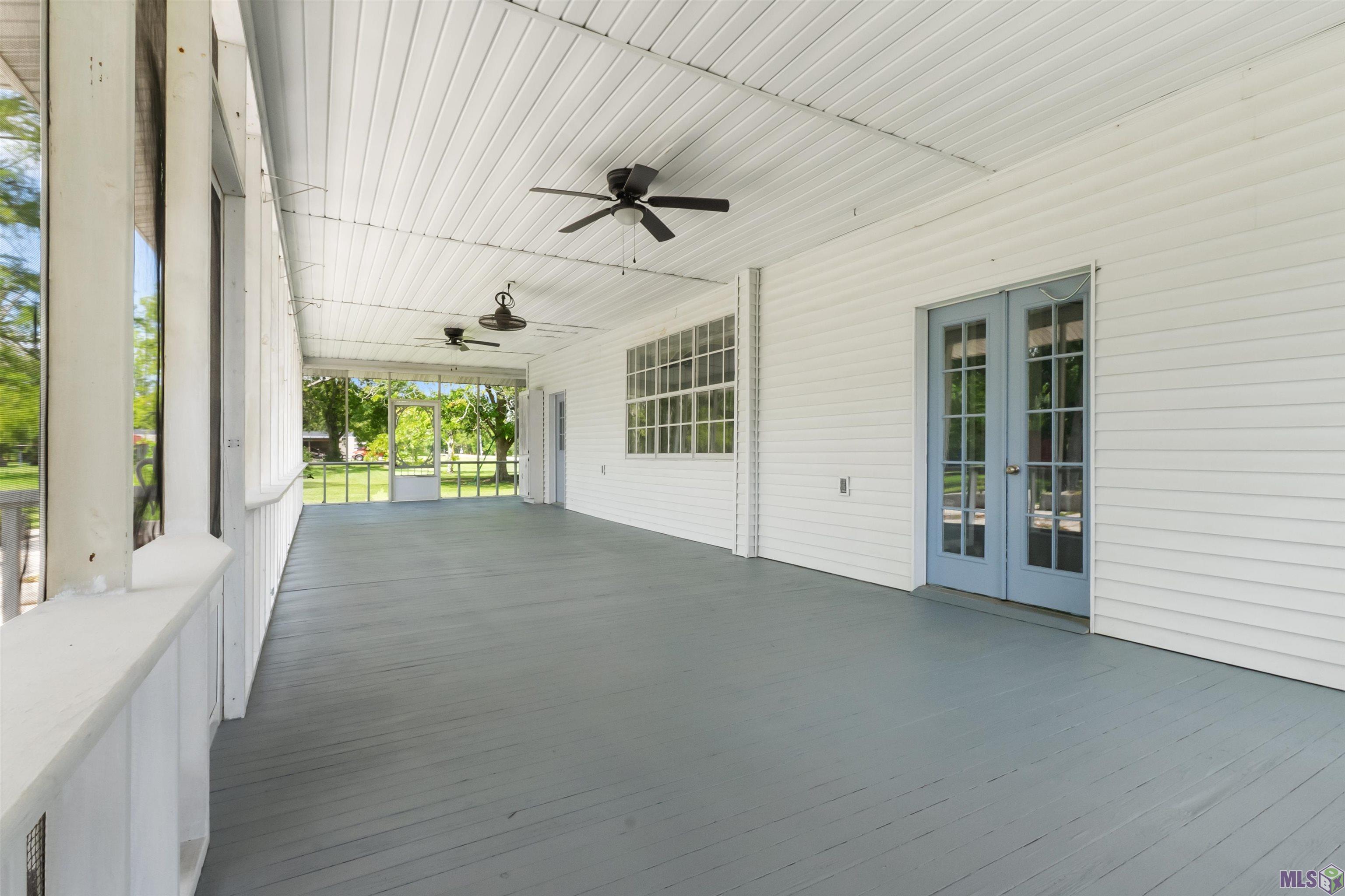 157 Old Mill Road Houma, LA 70364 - Photo 3 of 20 Back Porch