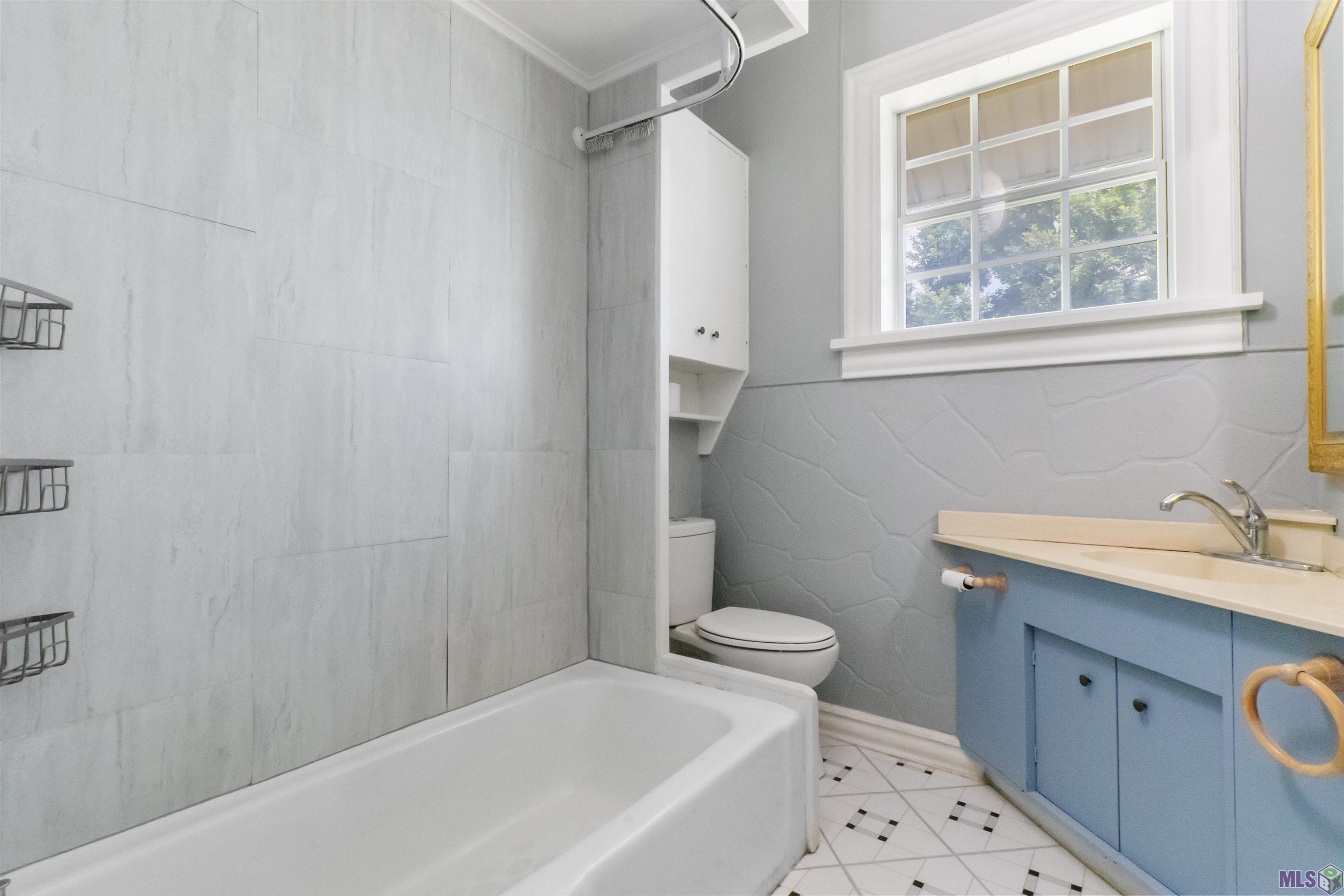 157 Old Mill Road Houma, LA 70364 - Photo 9 of 20 Bathroom 1