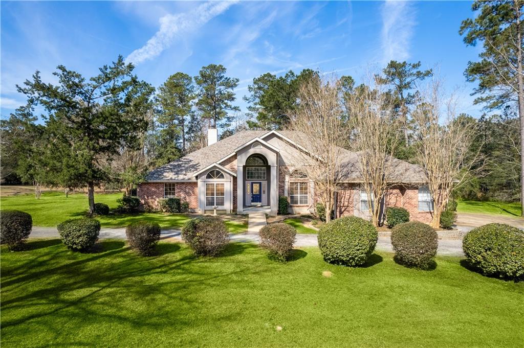3 David Burns Road Boyce, LA 71409 - Photo 1 of 34 Gallery Image 1