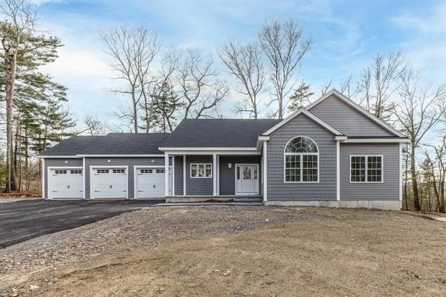 54 Haystack Circle Pelham, NH 03076 - Photo 11 of 12