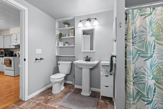 $174,900 | 211 South Oakland Avenue, Oconto Falls, WI 54154