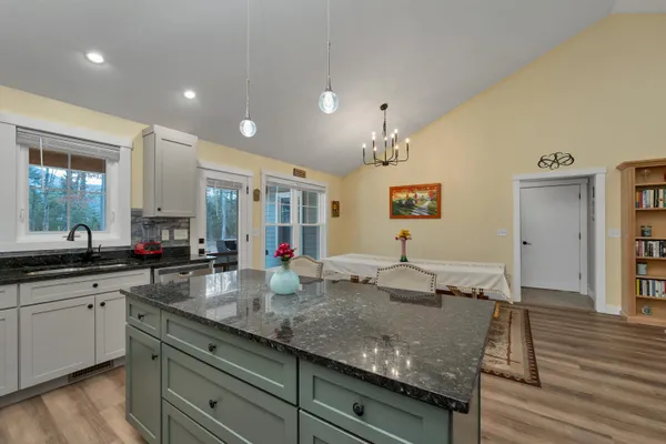$669,000 | 12 Winchester Lane, Tuftonboro, NH 03850