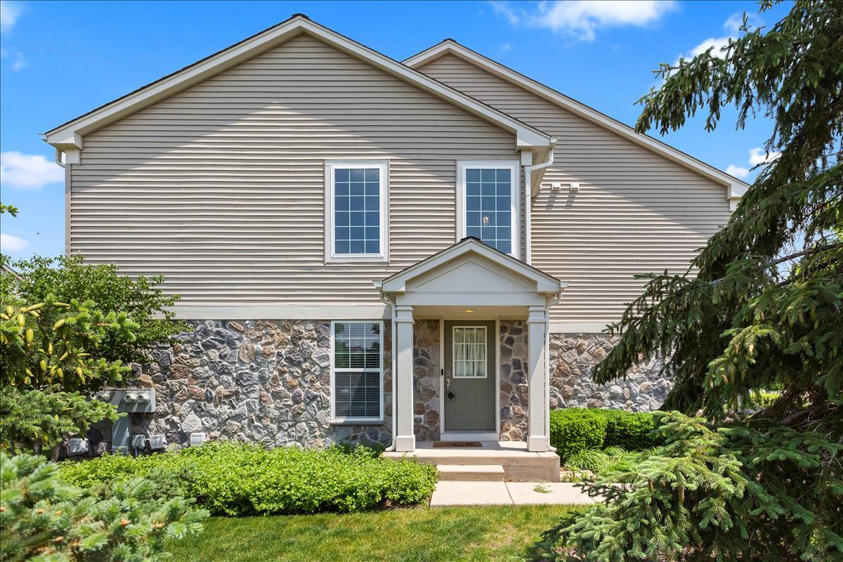 15232 Pinewood Road Lockport, IL 60441 - Photo 1 of 20