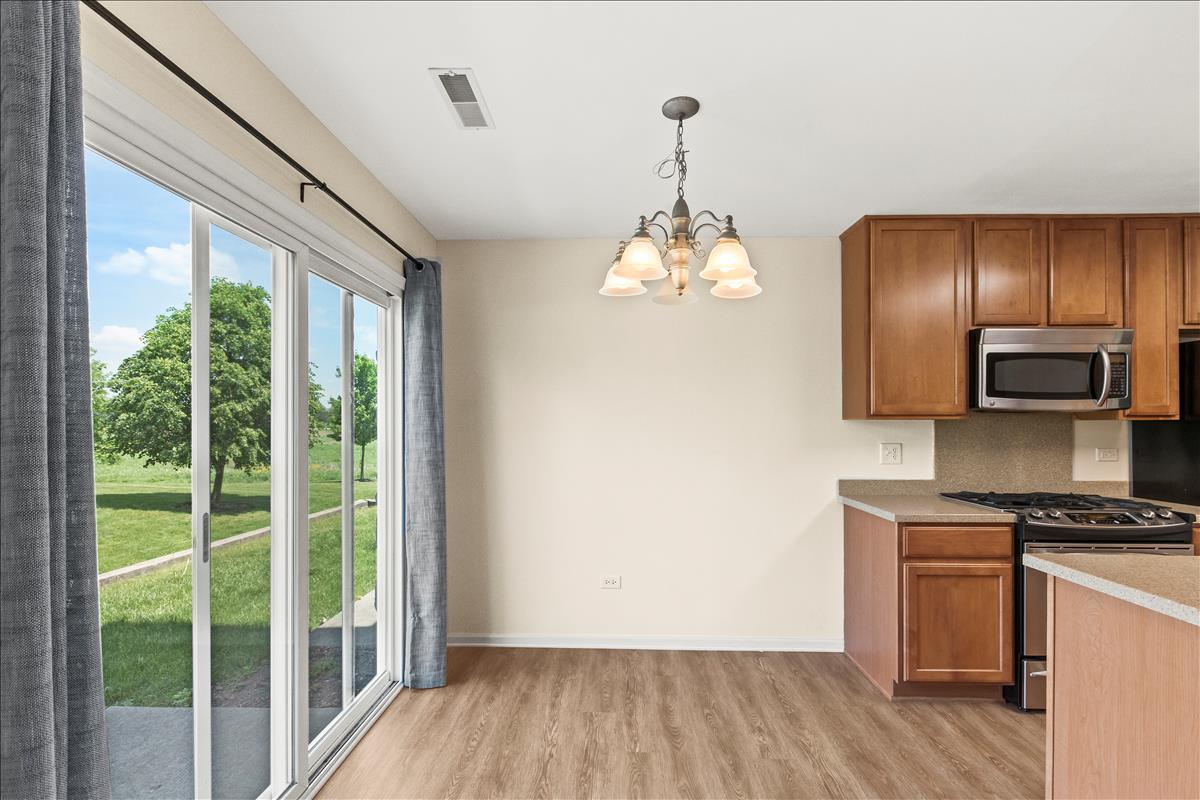 15232 Pinewood Road Lockport, IL 60441 - Photo 5 of 20