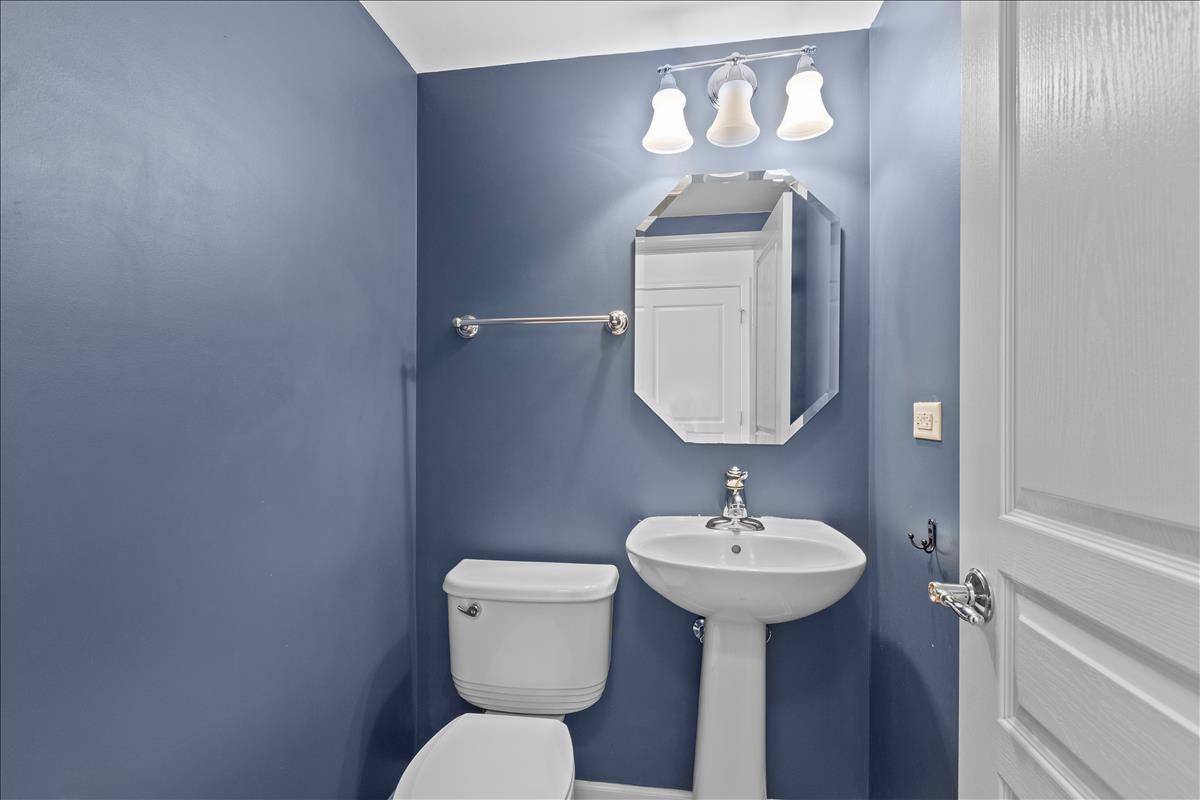 15232 Pinewood Road Lockport, IL 60441 - Photo 8 of 20